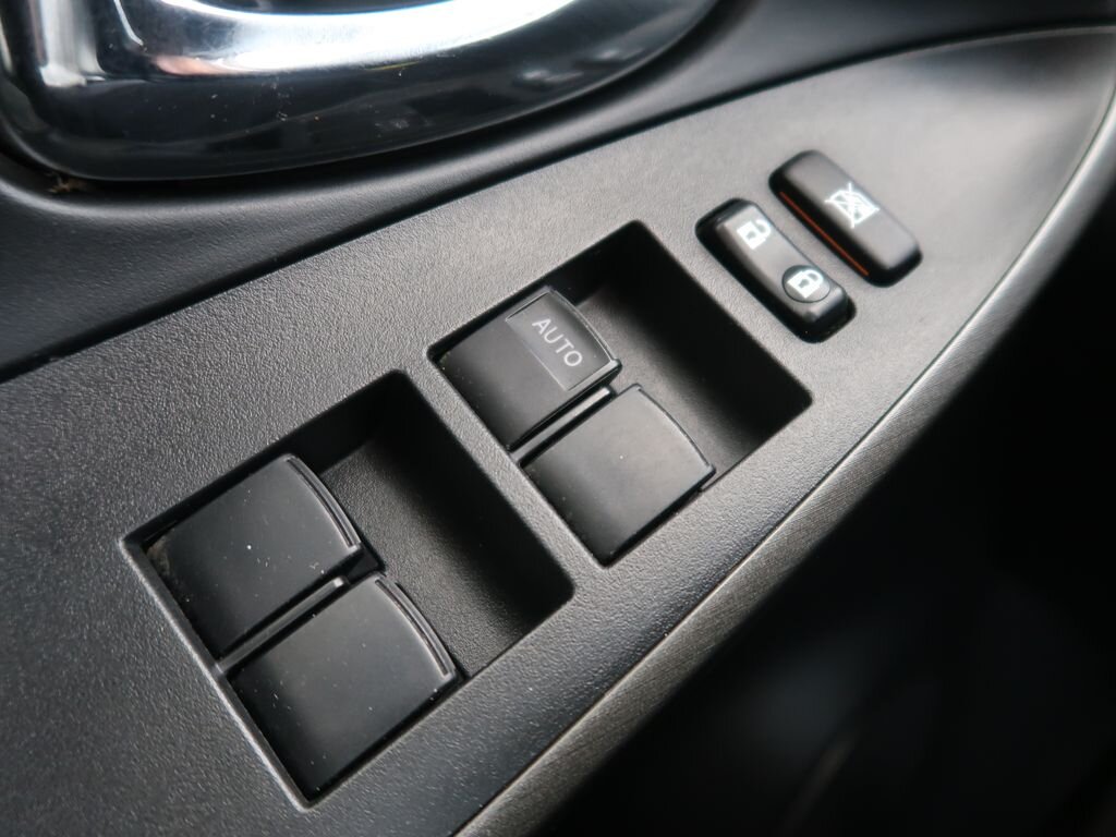 Toyota RAV4 SUV / Terénní 2,0 l 116 kw