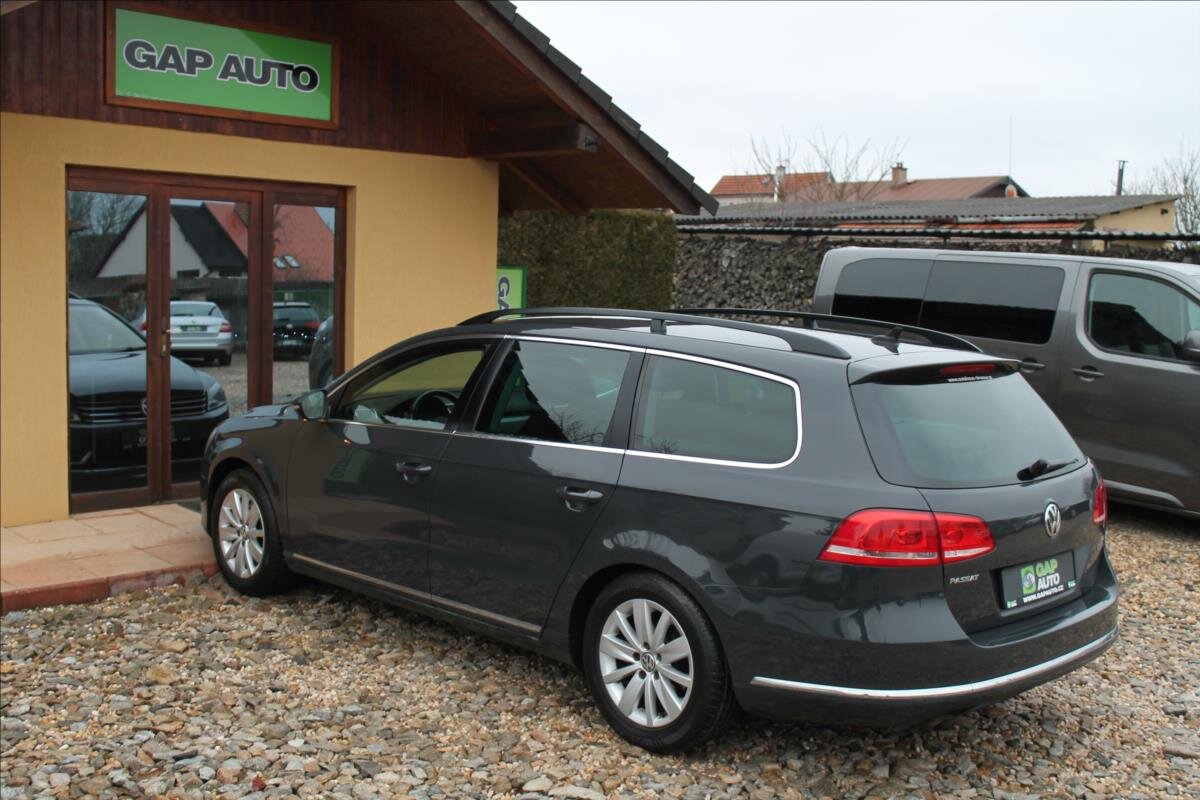 Volkswagen Passat Kombi 1,6 l 77 kw