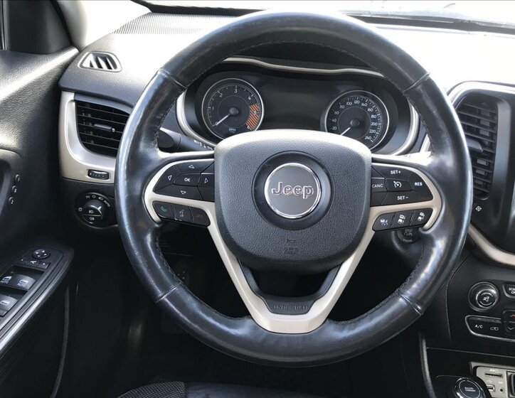 Jeep Cherokee Kombi 2,0 l 125 kw