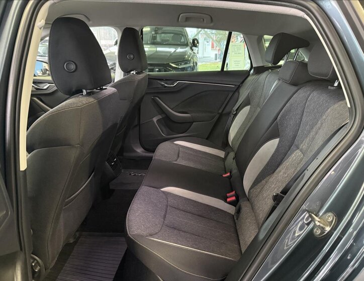 Škoda Scala Hatchback 999,0 85 kw