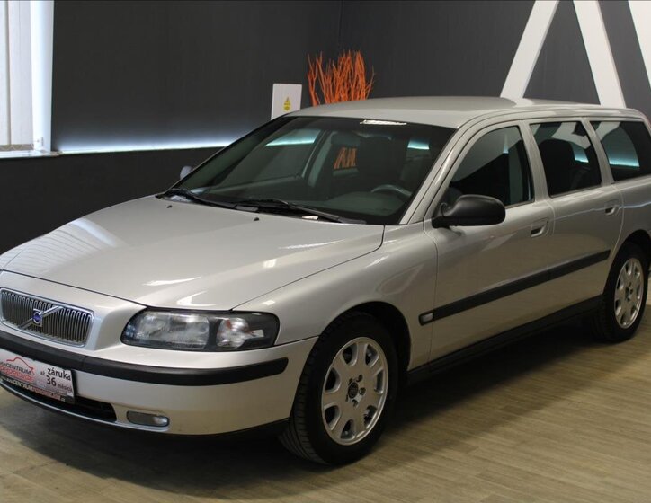 Volvo V70 Kombi 2,4 l 125 kw