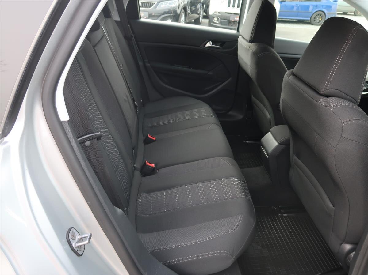 Peugeot 308 Kombi 2,0 l 110 kw