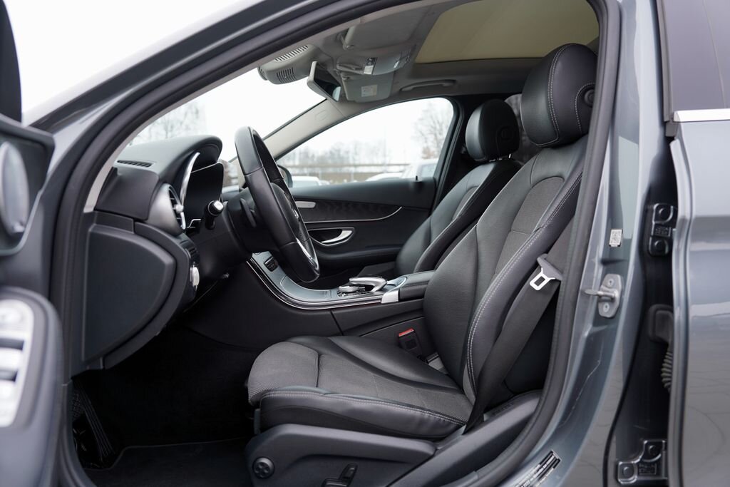 Mercedes-Benz Třídy C Sedan 2,0 l 143 kw