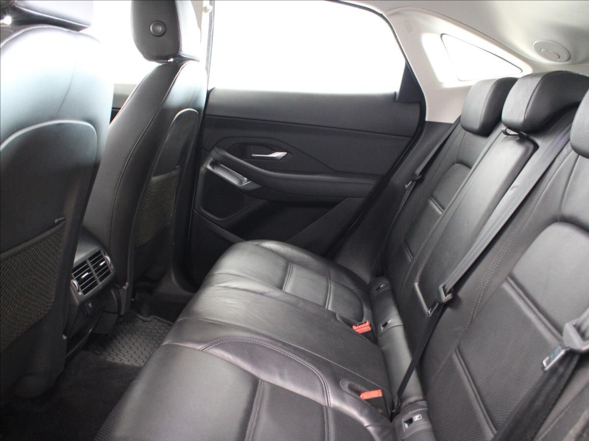 Jaguar E-Pace SUV 2,0 l 183 kw