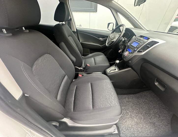 Hyundai ix20 MPV 1,6 l 92 kw