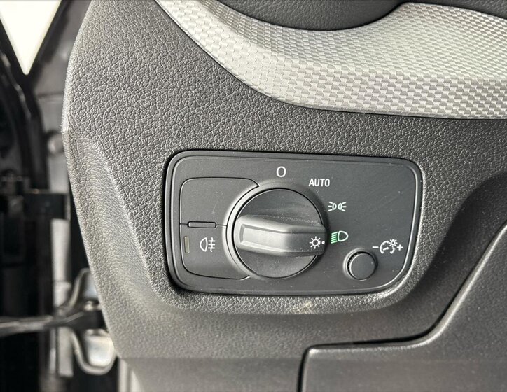 Audi Q2 SUV / Terénní 1,5 l 110 kw