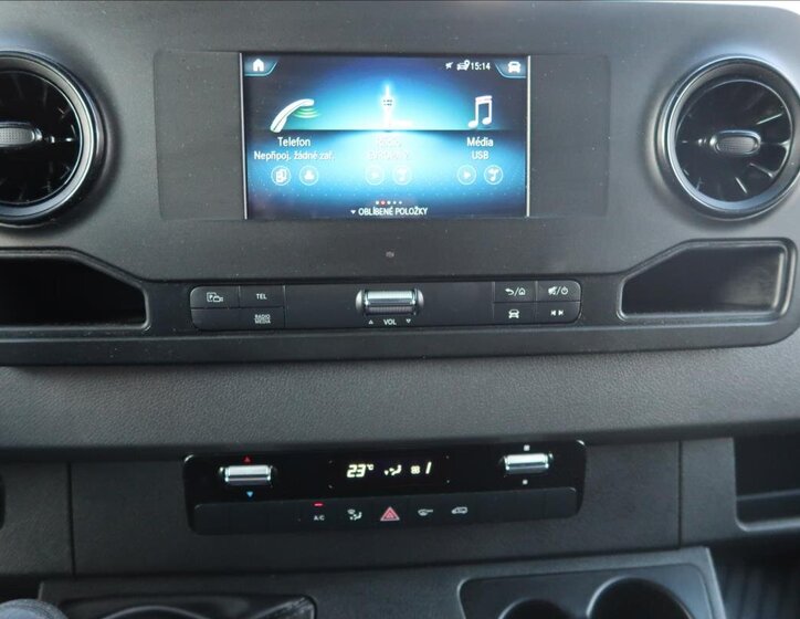 Mercedes-Benz Sprinter 14