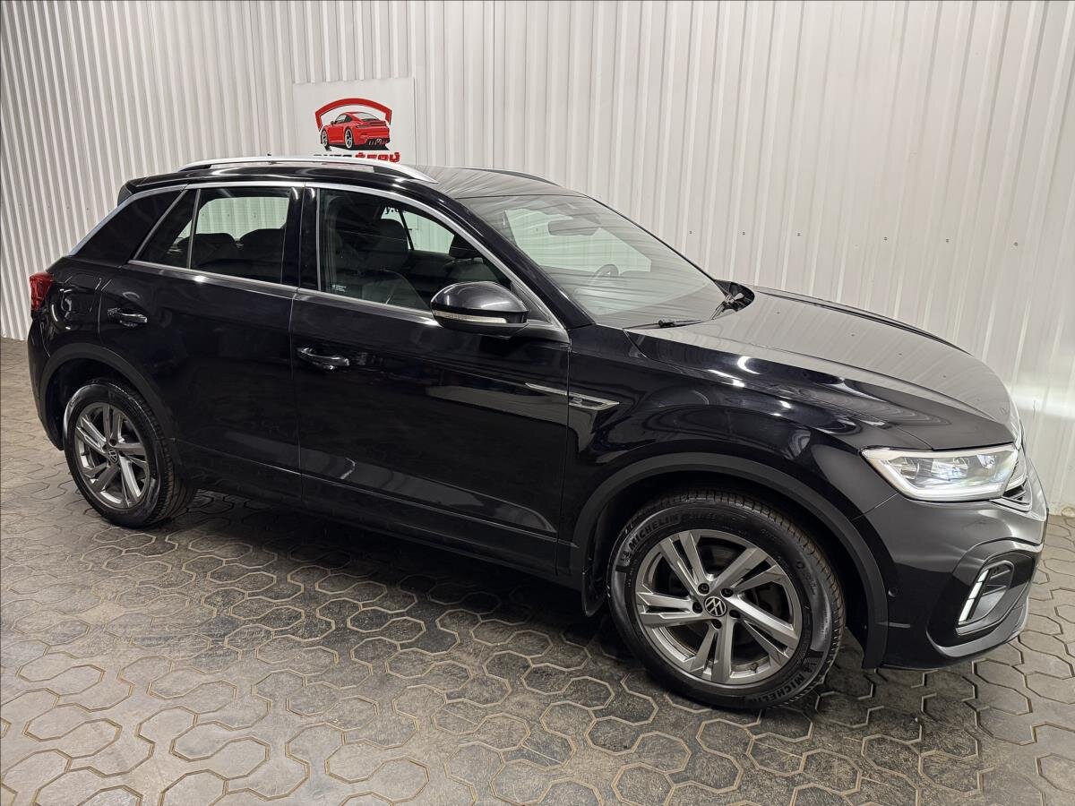 Volkswagen T-Roc SUV / Terénní 2,0 l 140 kw