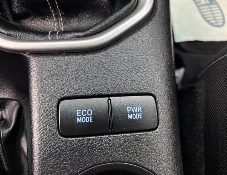 Toyota Hilux Pick-up 2,4 l 110 kw