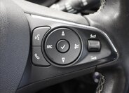 Opel Crossland X SUV / Terénní 1,2 l 61 kw