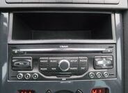 Peugeot 5008 MPV 2,0 l 120 kw