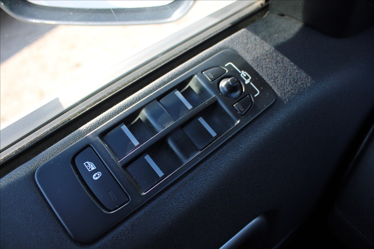 Land Rover Discovery Sport SUV / Terénní 2,0 l 110 kw