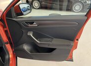 Volkswagen T-Roc SUV 1,5 l 110 kw