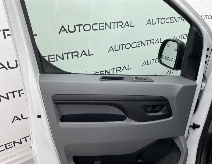 Toyota ProAce Verso 17