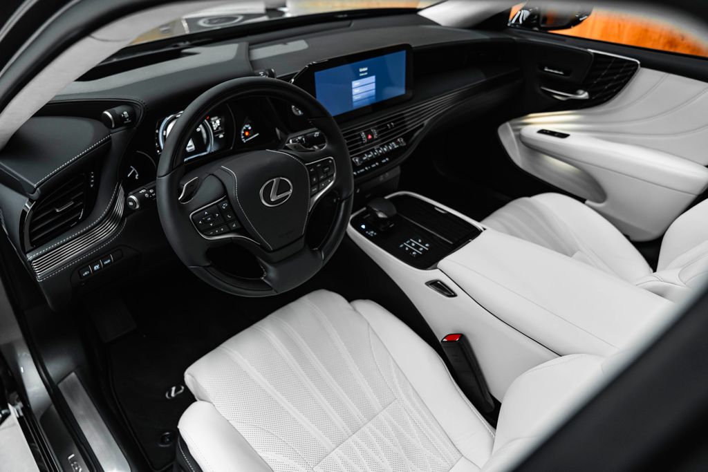 Lexus LS 500