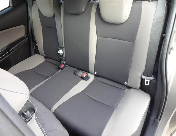 Toyota Yaris 21