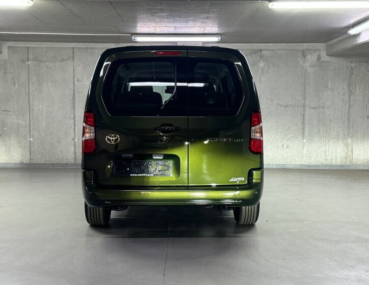 Toyota ProAce City Verso MPV 1,5 l 96 kw