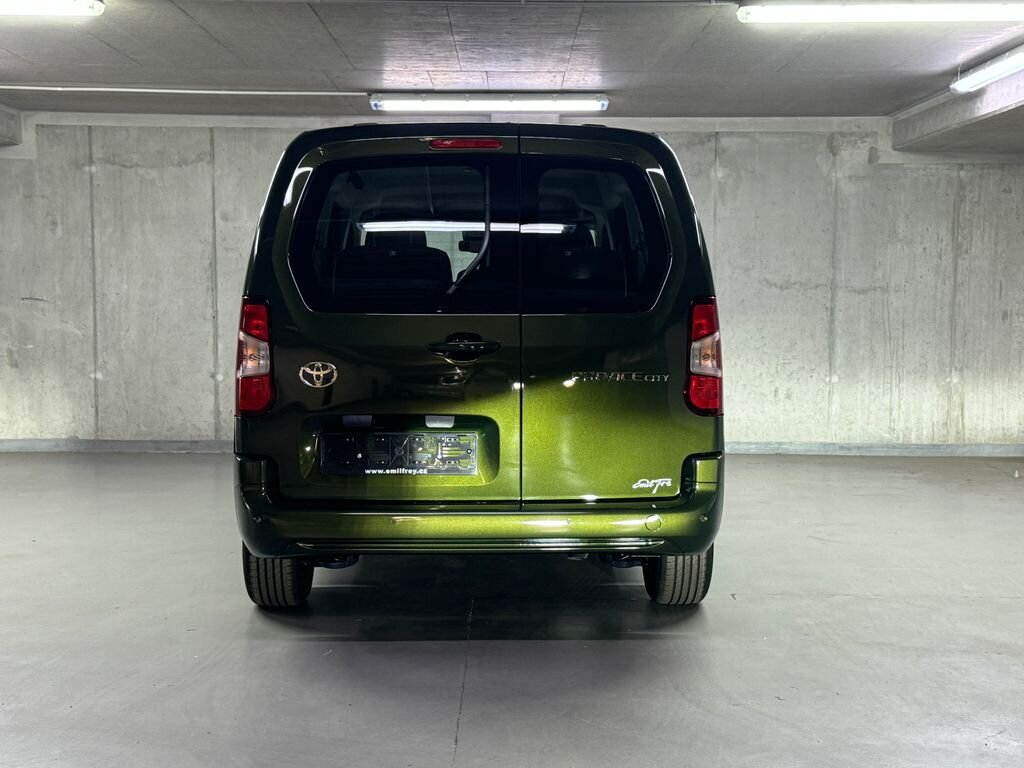 Toyota ProAce City Verso MPV 1,5 l 96 kw