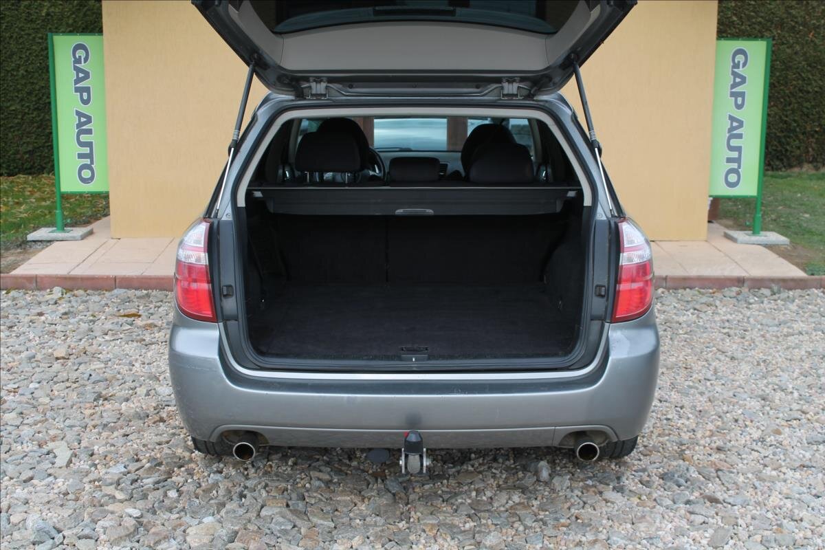 Subaru Legacy Kombi 2,0 l 121 kw