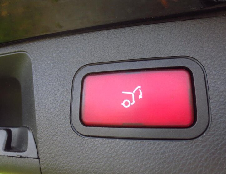 Mercedes-Benz Třídy C Kombi 6,2 l 336 kw