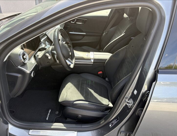Mercedes-Benz Třídy C Sedan / Limuzína 2,0 l 147 kw