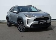 Toyota Yaris Cross CUV / Crossover 1,5 l 68 kw