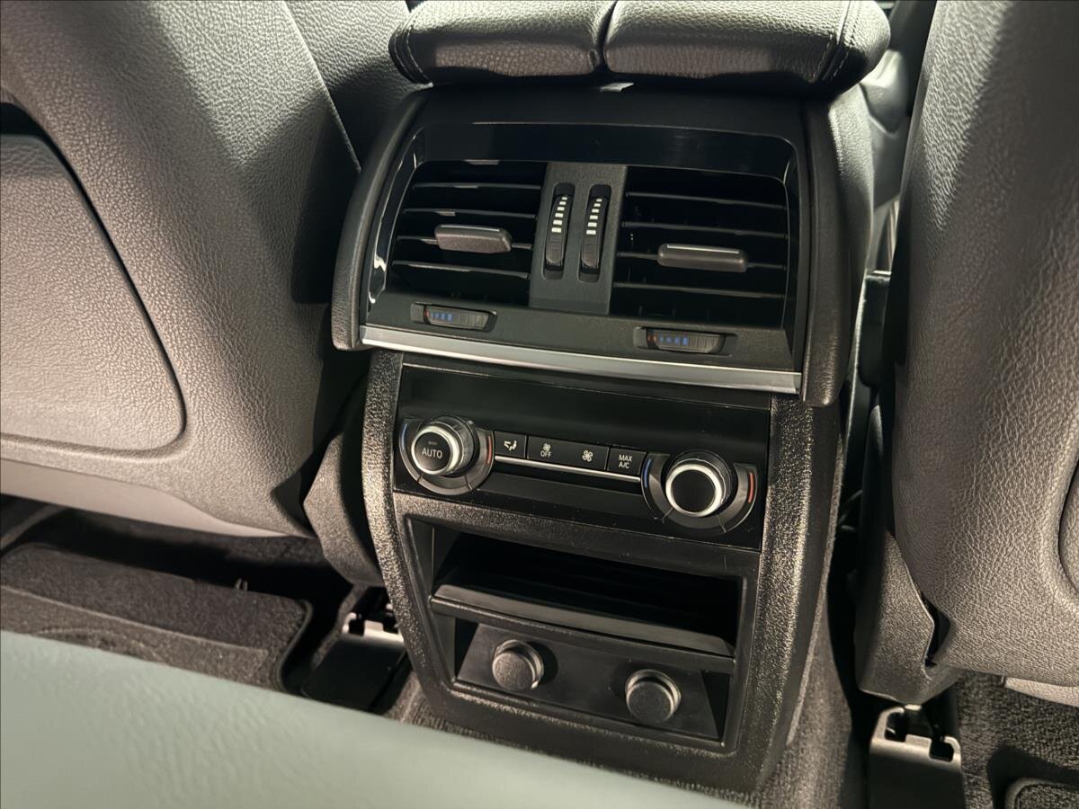 BMW X6 SUV 3,0 l 280 kw