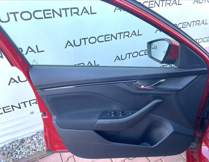 Škoda Scala Hatchback 1,5 l 110 kw