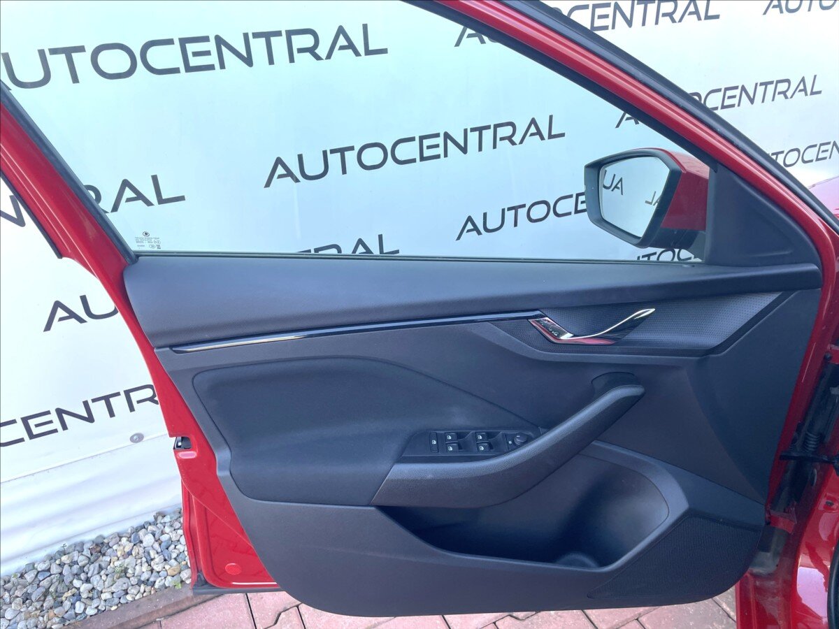 Škoda Scala Hatchback 1,5 l 110 kw