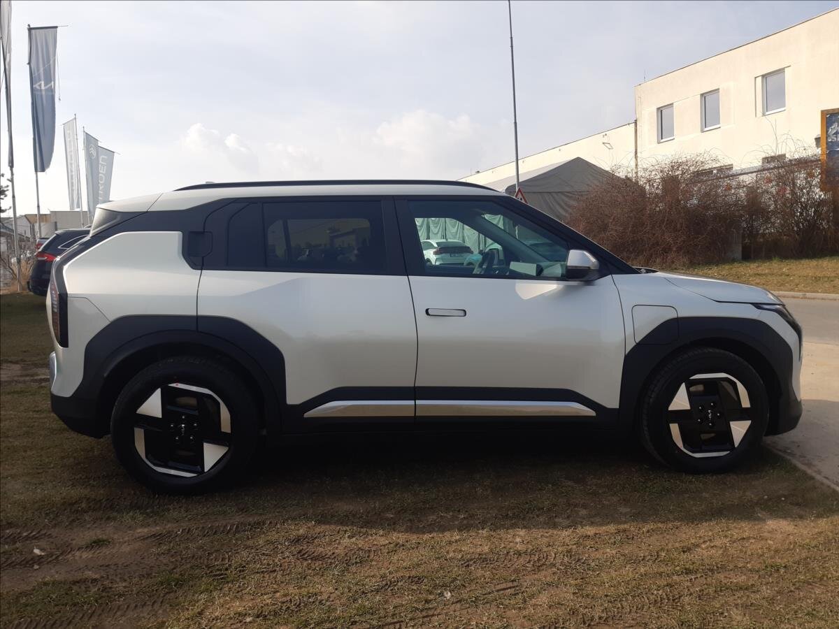 KIA EV3 SUV / Terénní 0,0 150 kw