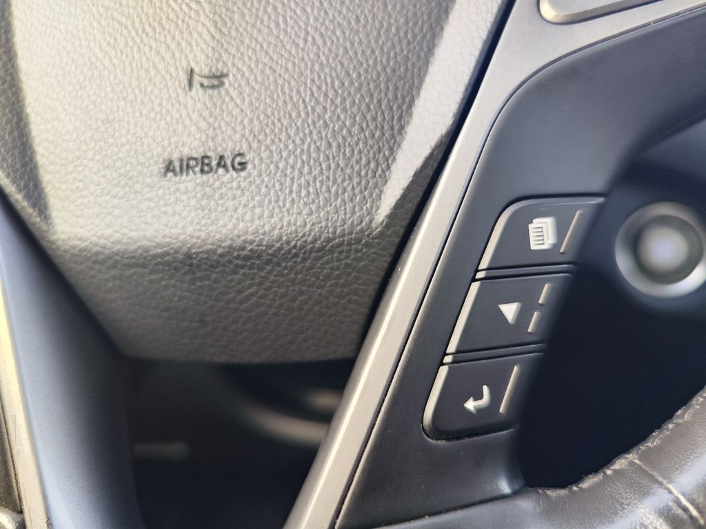 Hyundai Grand Santa Fe