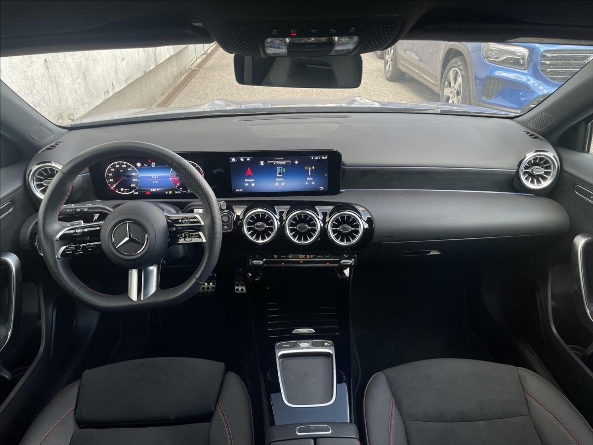 Mercedes-Benz Třídy A Hatchback 2,0 l 110 kw