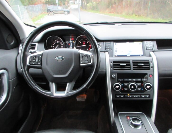 Land Rover Discovery Sport SUV 2,0 l 132 kw