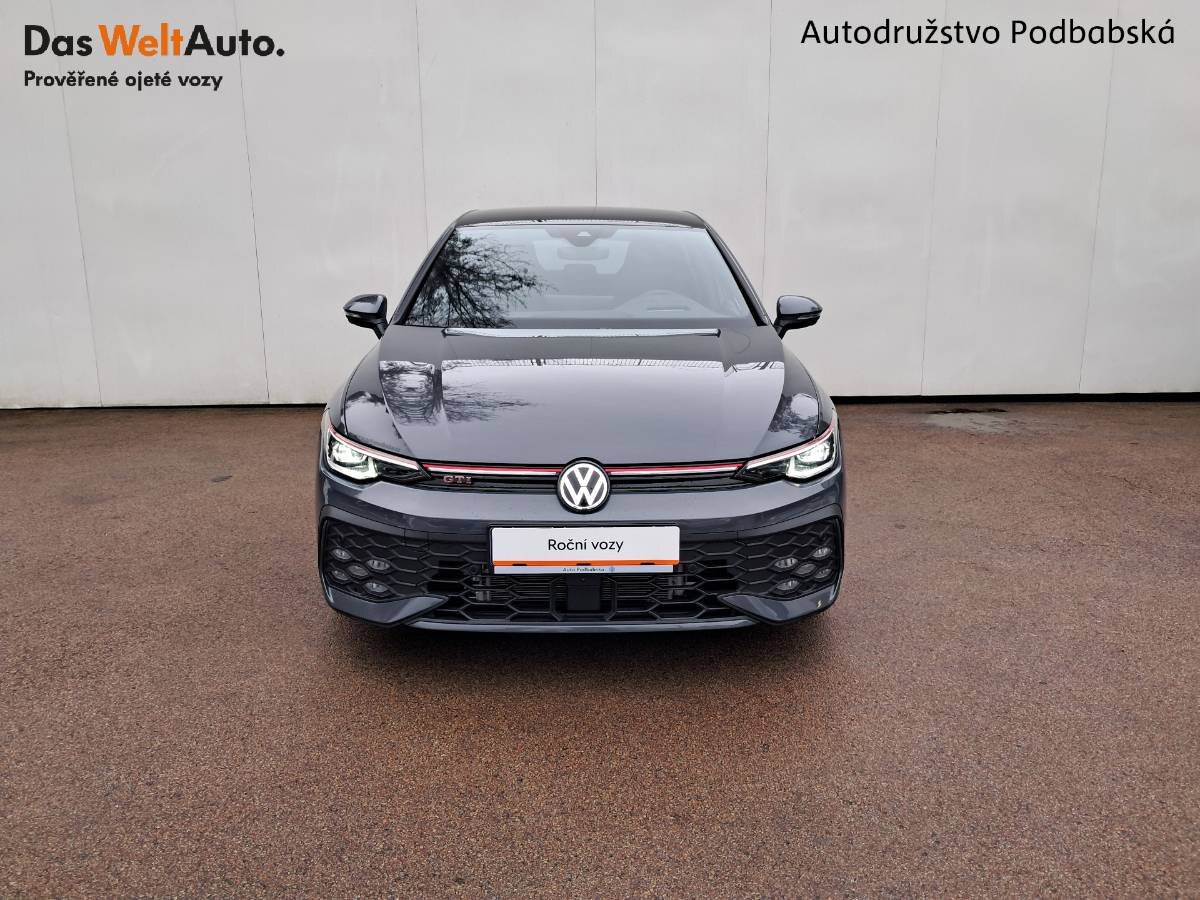 Volkswagen Golf Hatchback 2,0 l 195 kw