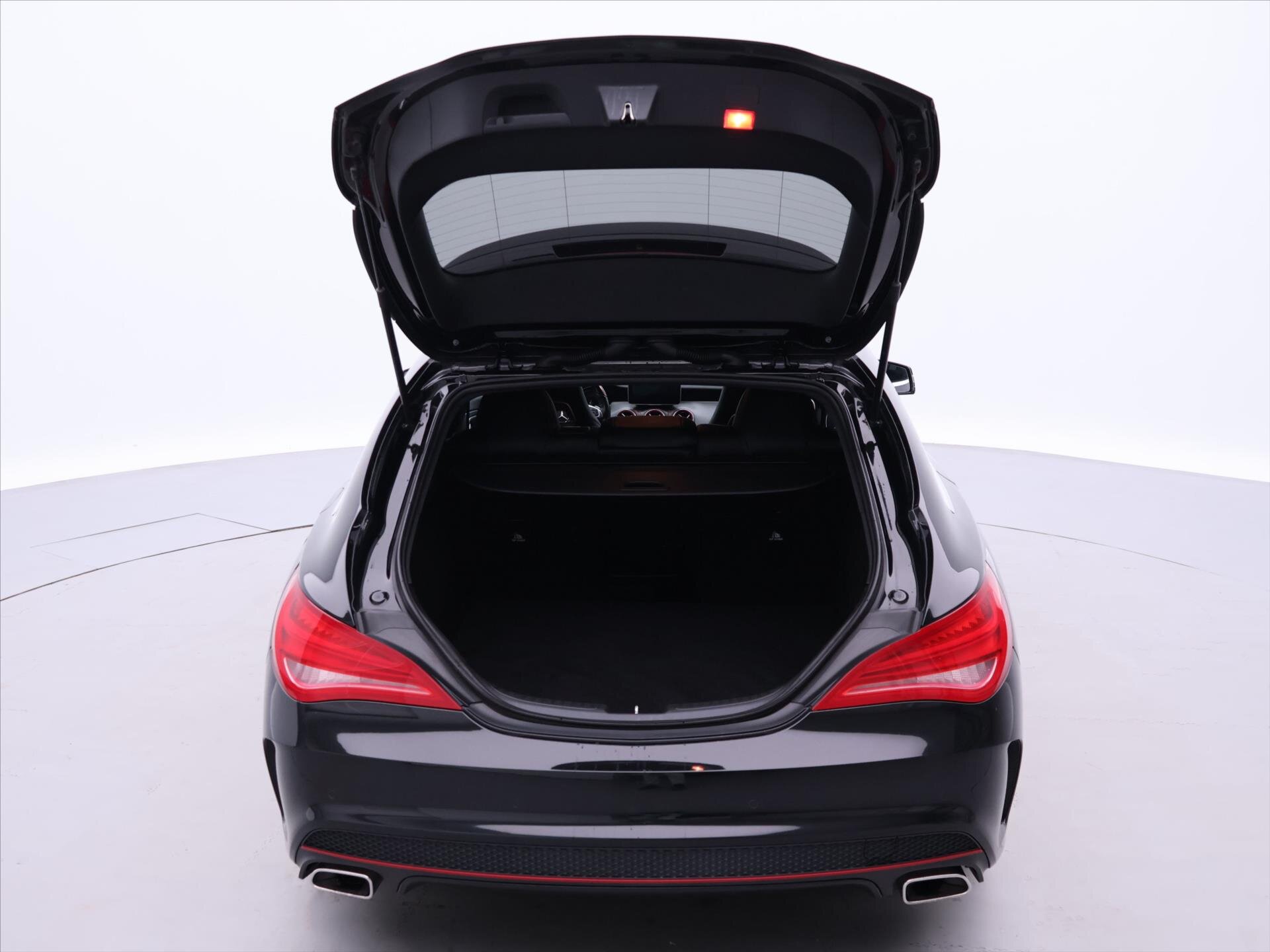 Mercedes-Benz CLA Kombi 2,0 l 155 kw