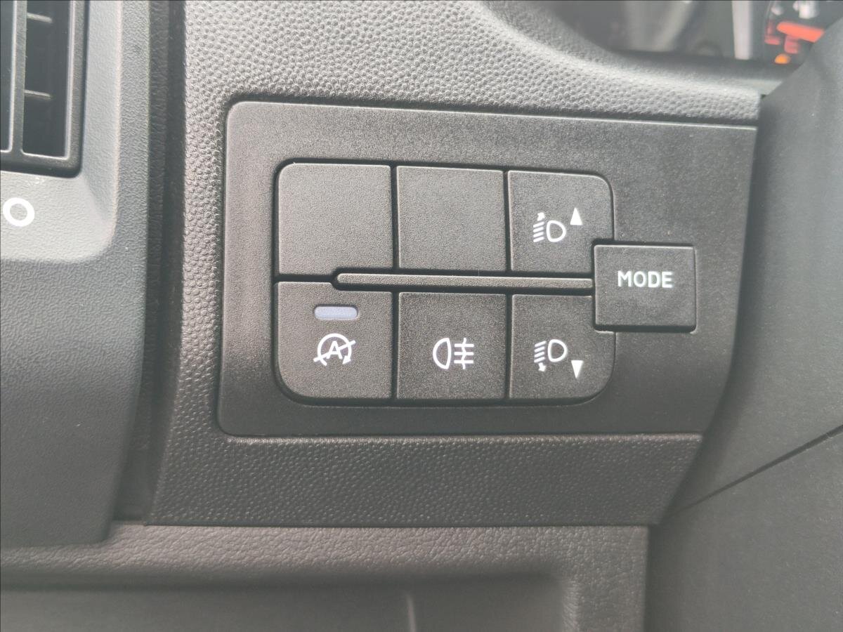 Opel Movano Skříň 2,2 l 121 kw