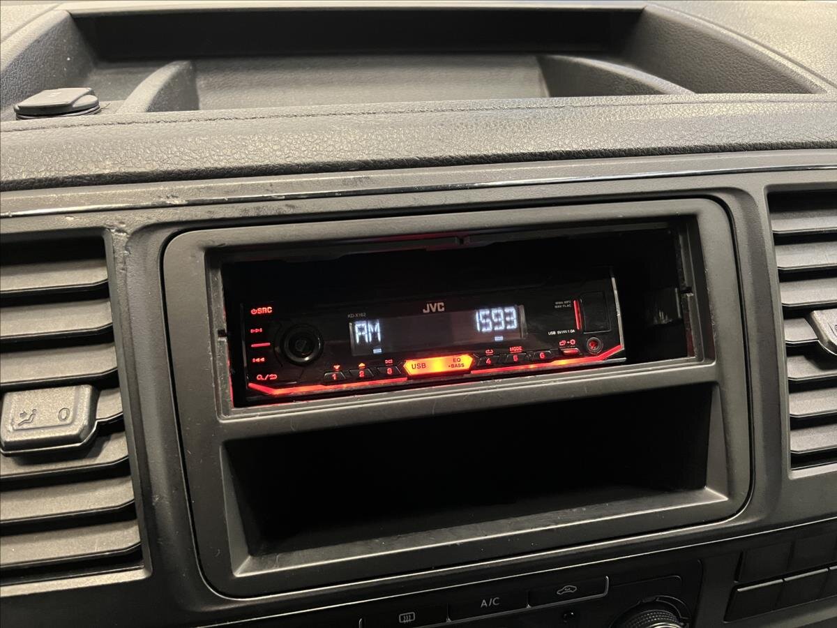 Volkswagen Transporter Kombi 2,0 l 75 kw