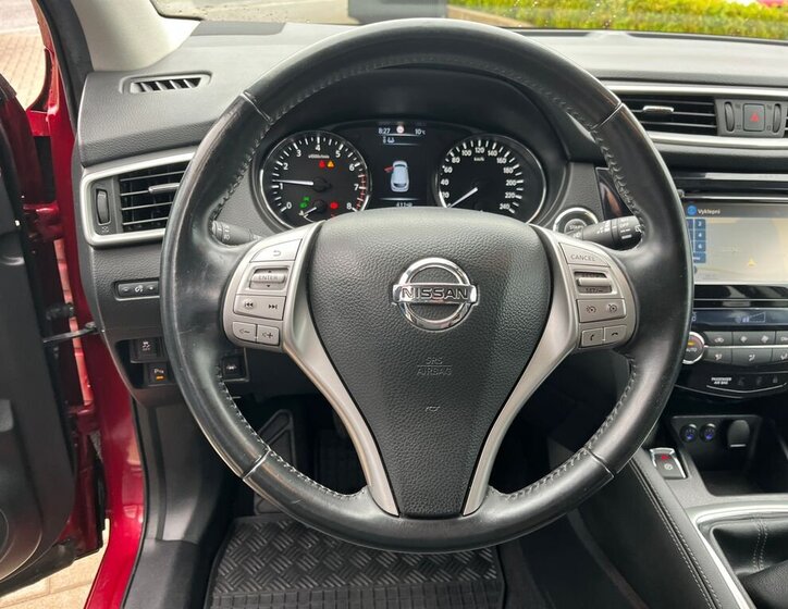 Nissan Qashqai SUV / Terénní 1,6 l 120 kw