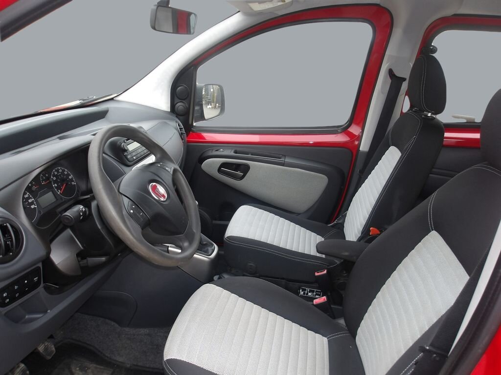 Peugeot Bipper Tepee Hatchback 1,4 l 54 kw