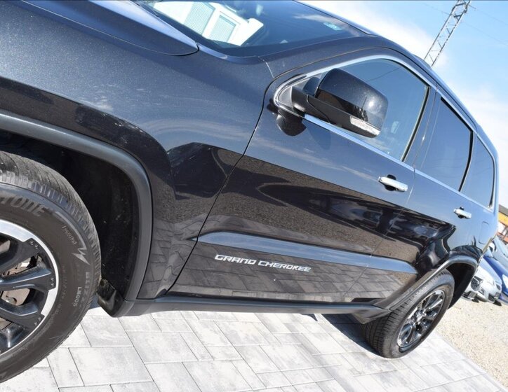 Jeep Grand Cherokee SUV 3,0 l 140 kw