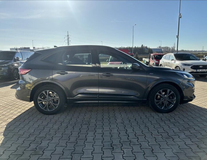 Ford Kuga SUV 2,5 l 140 kw