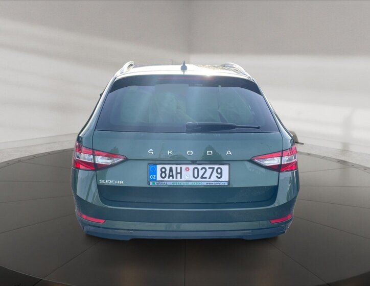 Škoda Superb Kombi 2,0 l 110 kw