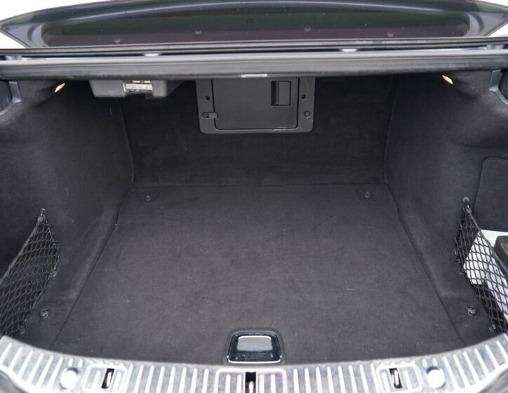 Mercedes-Benz Třídy S Sedan / Limuzína 4,0 l 345 kw