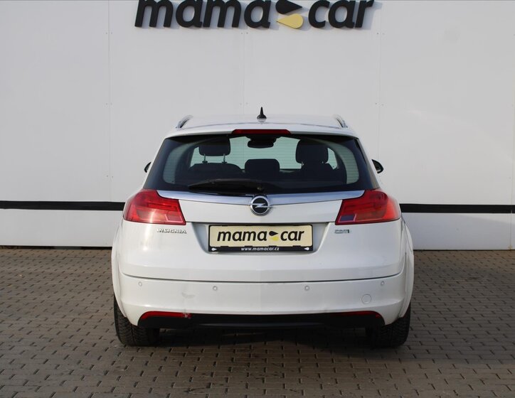 Opel Insignia Kombi 2,0 l 96 kw