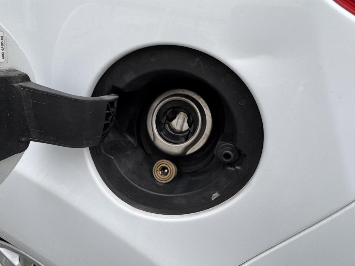 Ford Fiesta Hatchback 1,4 l 71 kw