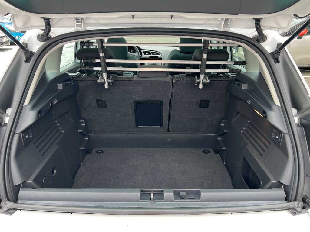 Peugeot 3008 SUV 1,6 l 88 kw