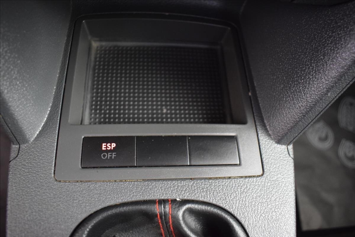 Volkswagen Touran MPV 2,0 l 103 kw