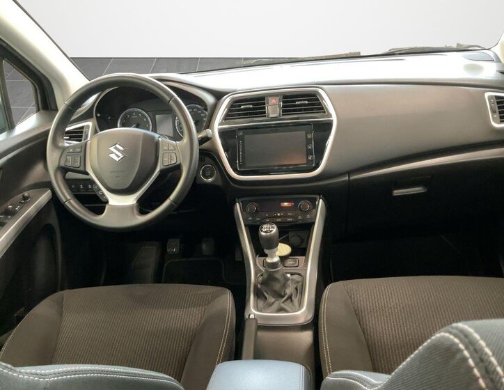 Suzuki SX4 S-Cross 4