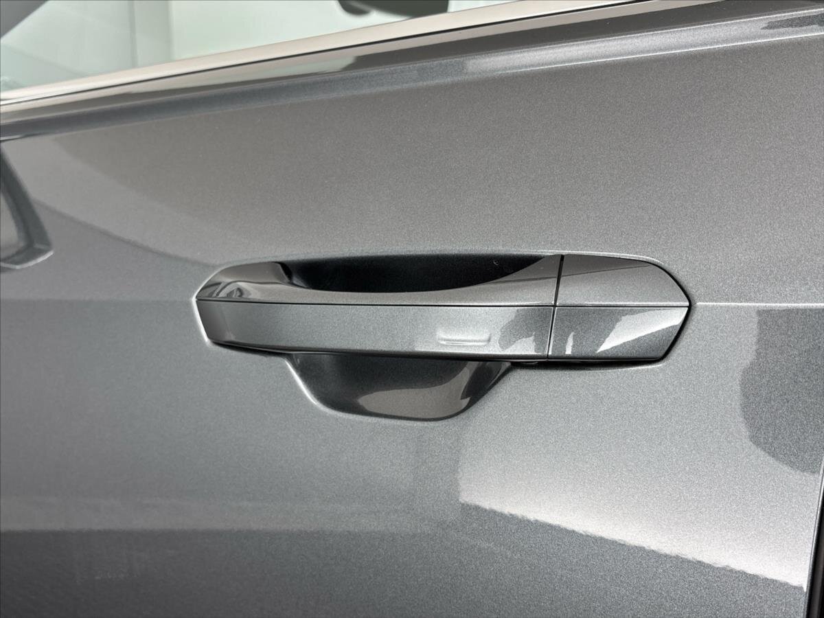 Audi S8 Sedan / Limuzína 4,0 l 420 kw