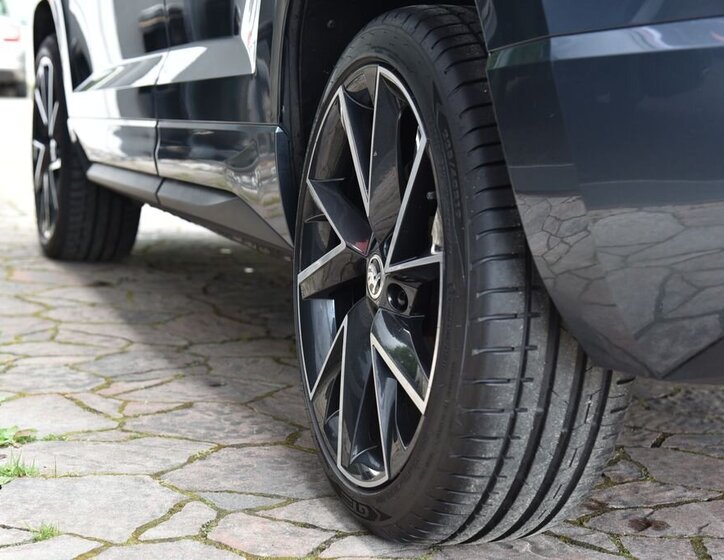 Škoda Karoq SUV / Terénní 1,5 l 110 kw